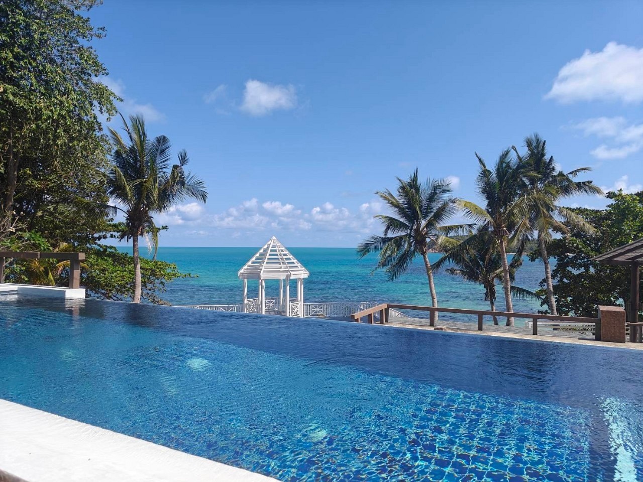 Beachfront Swimming Pool